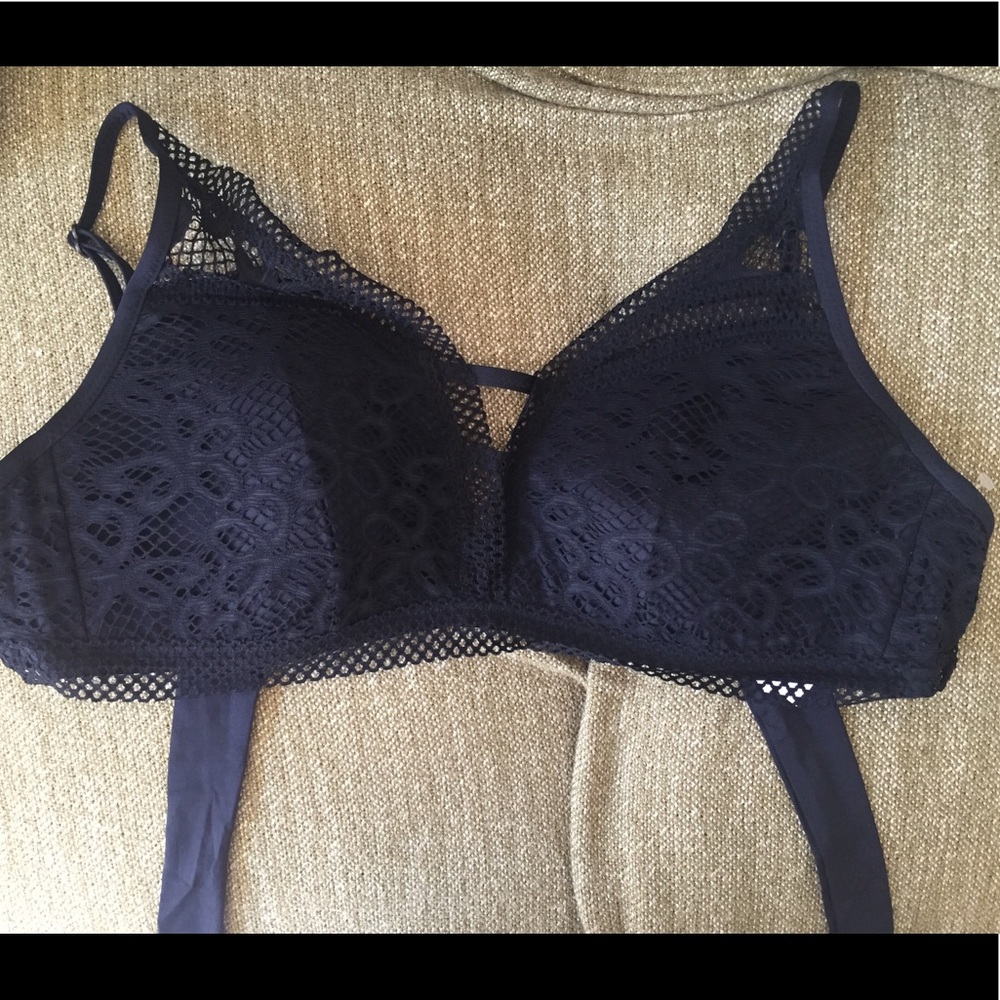 NWT Becca Bikini Top